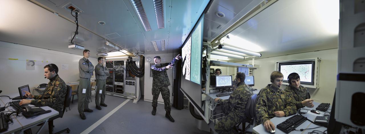 Container Command Interior