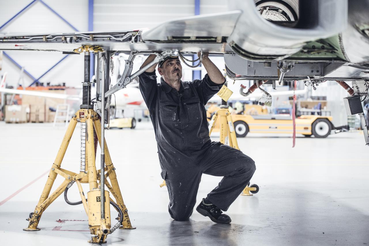 F-5 Maintenance - Airsystems 