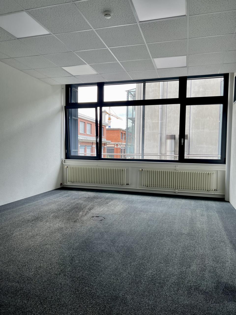 Büro 1