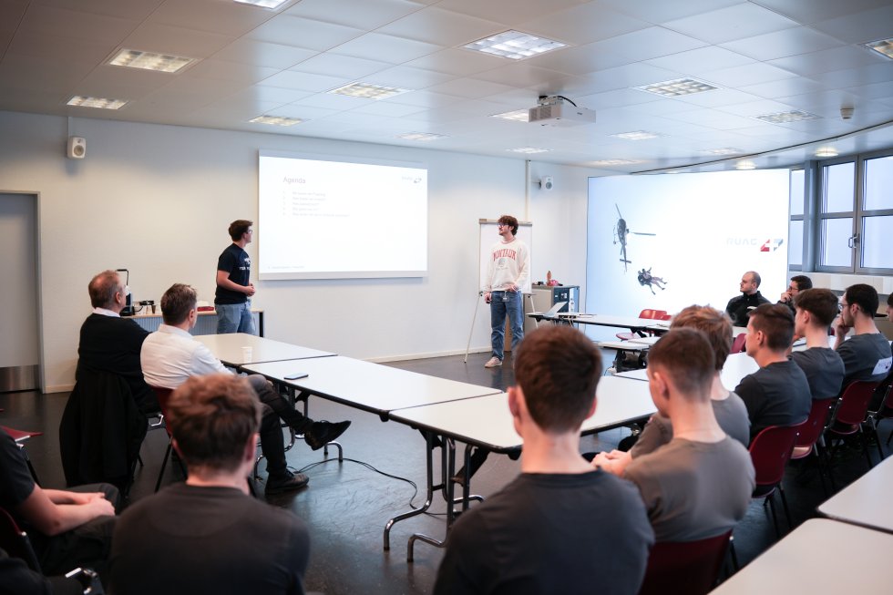 Kick-Off Zusammenbau Young Spirit