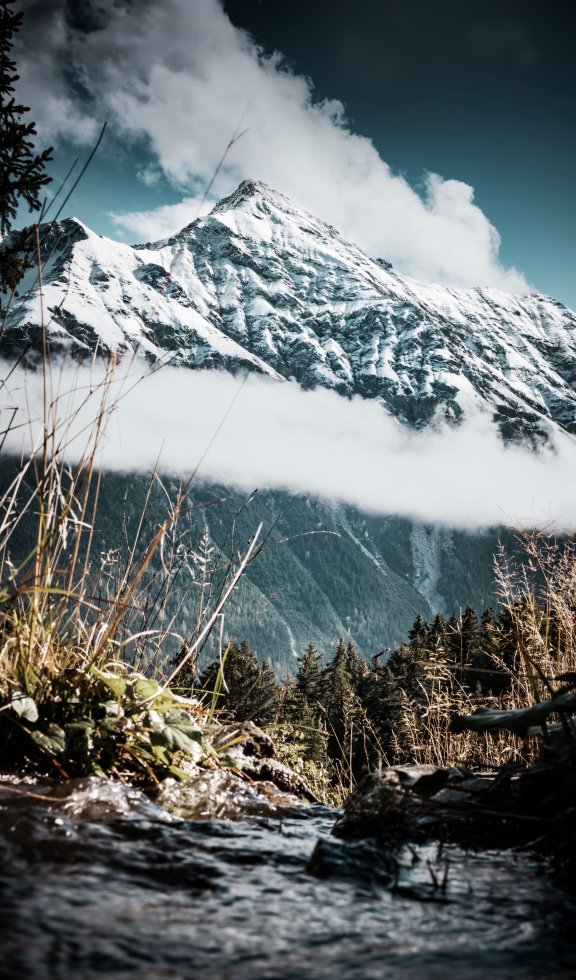 Titelbild_Geschäftsbericht 2025