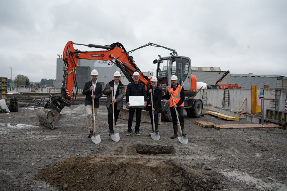 Grundsteinlegung Real Estate