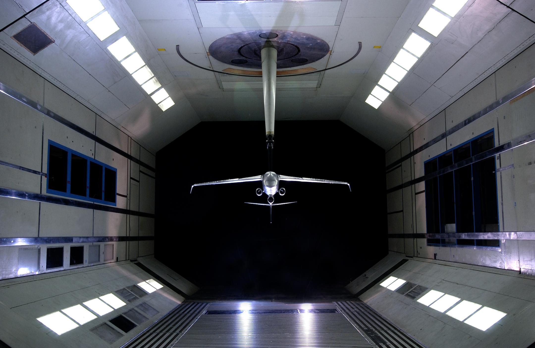 Wie Viel G Kraft Hält Ein Mensch Aus www.ruag.ch